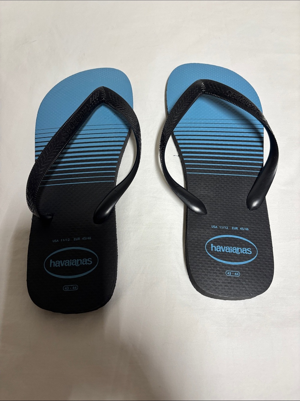Havaianas Brazil Men's Flip Flops Size 11/12 New Black/Blue Rubber Sandals.
